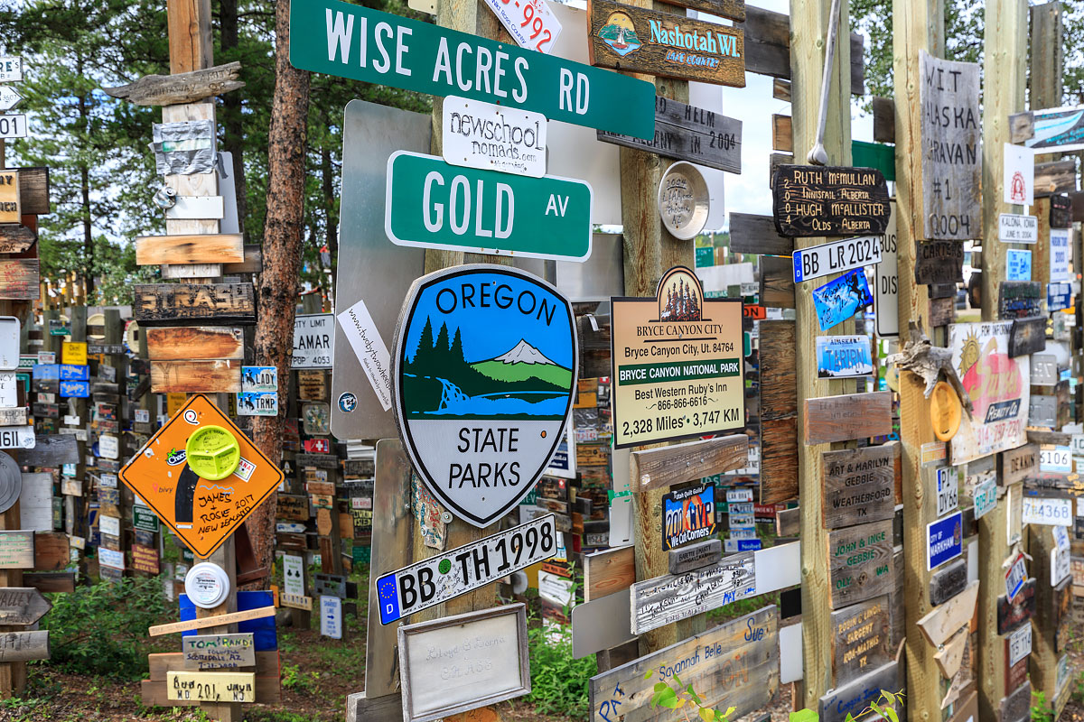 Watson lake, Sign post forest