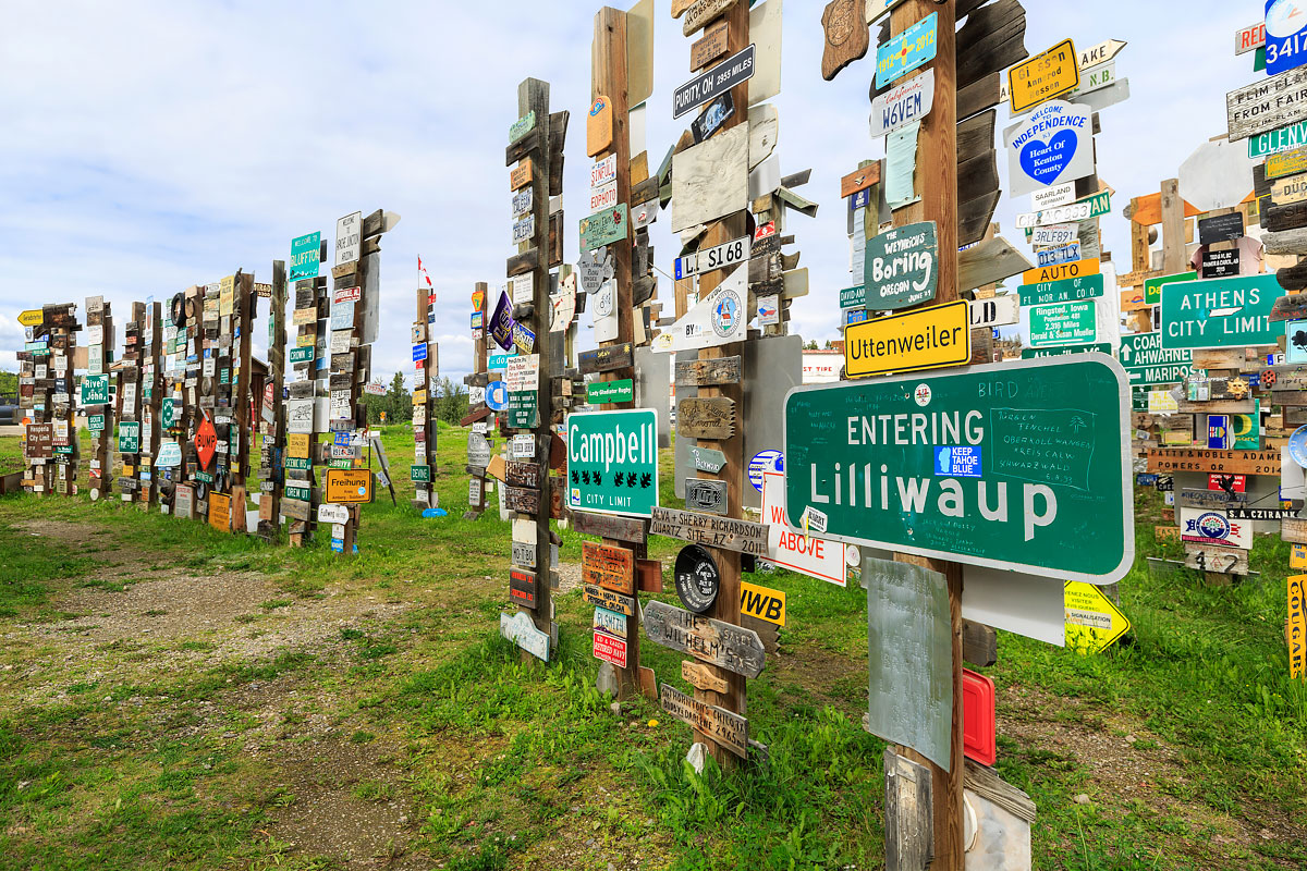 Watson lake, Sign post forest