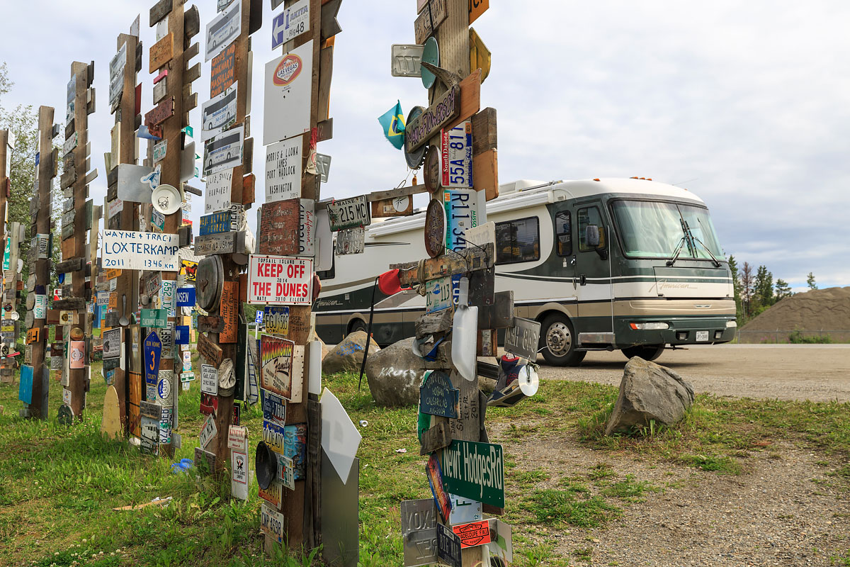 Watson lake, Sign post forest